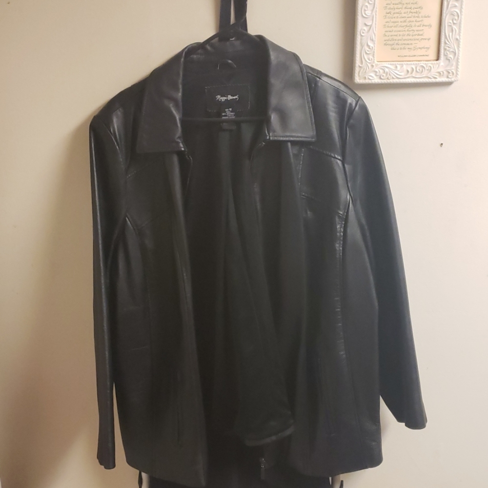 Maggie Barnes 1X Women's Black Leather Jacket